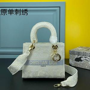 DIOR Handbags 690